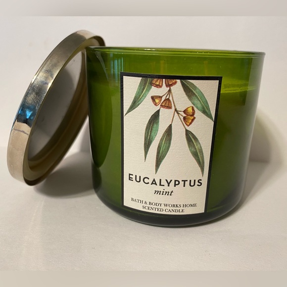 EUCALYPTUS MINT 3 WICK CANDLE by Bath & Body Works - Picture 2 of 4